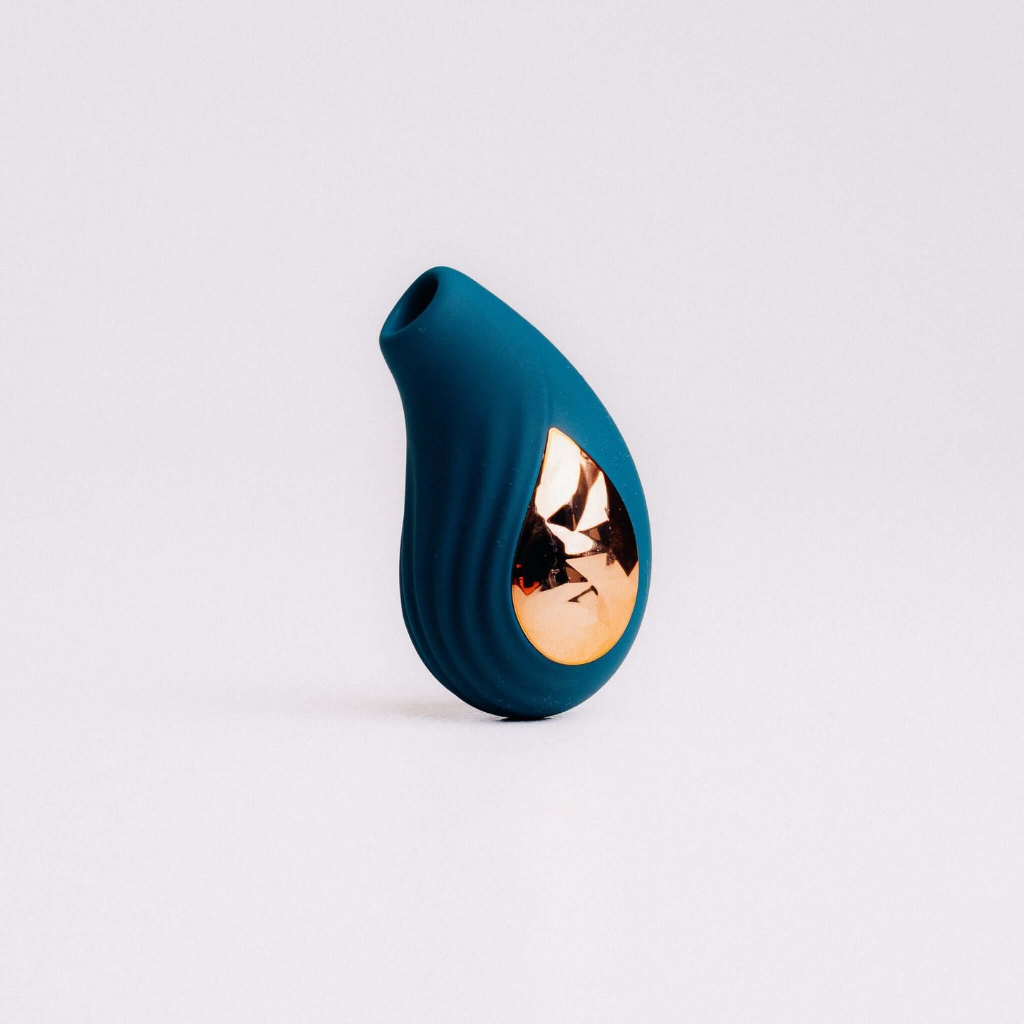 Top vibrator for pleasure