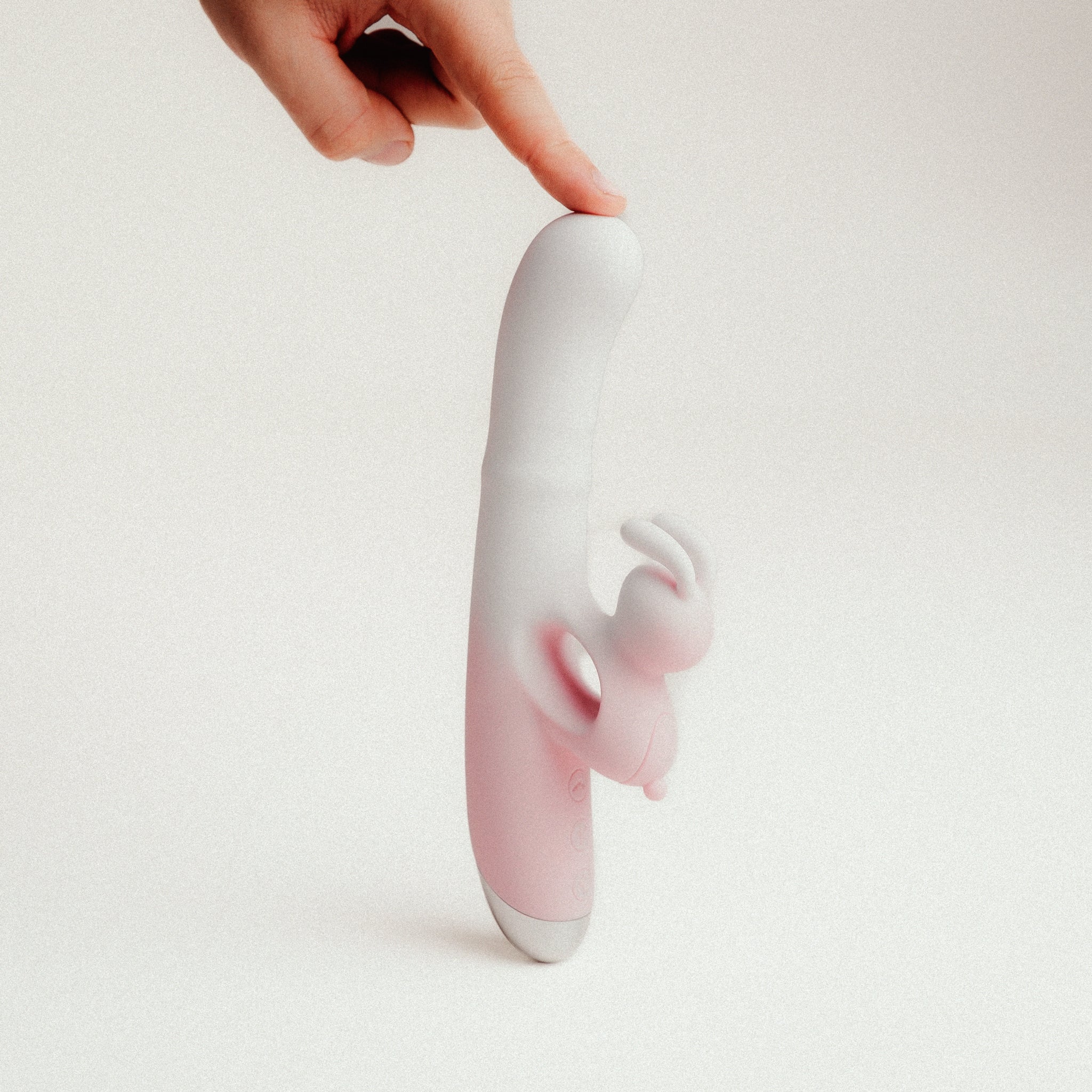 VIBRADOR RABBIT CON OREJITAS DE CONEJO